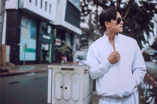 An mac cuc chat nhu 'Thay giao mua' Mai Tai Phen