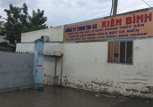 nghi thue giet cha: con gái lo dam tang nhung khong roi nuoc mat hinh anh 1