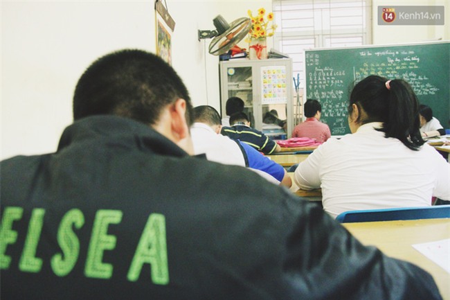 Bà giáo già 74 tuổi mở lớp học cho những đứa trẻ đặc biệt được bầu bạn với nhau - Ảnh 3.