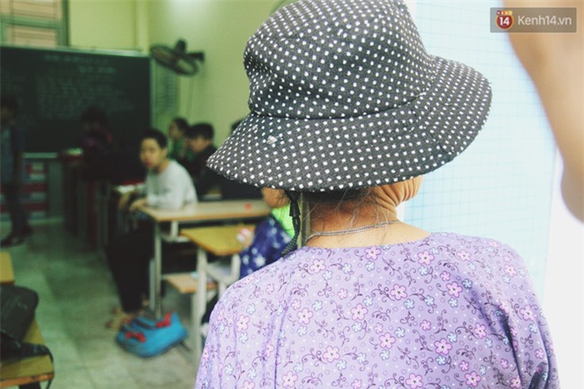 Bà giáo già 74 tuổi mở lớp học cho những đứa trẻ đặc biệt được bầu bạn với nhau - Ảnh 4.