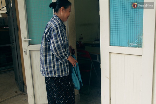 Bà giáo già 74 tuổi mở lớp học cho những đứa trẻ đặc biệt được bầu bạn với nhau - Ảnh 4.