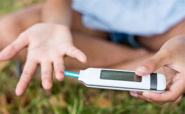 Bệnh tiểu đường ở trẻ em: Nguyên nhân và triệu chứng