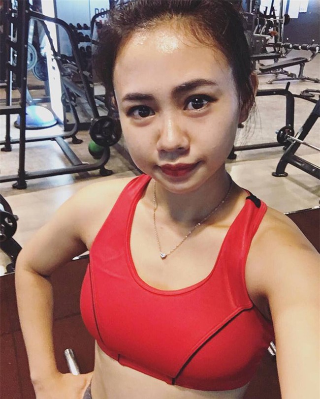 Hành trình lột xác sau sinh của bà mẹ từng soi gương và phát khóc vì nặng tới 70kg - Ảnh 8.