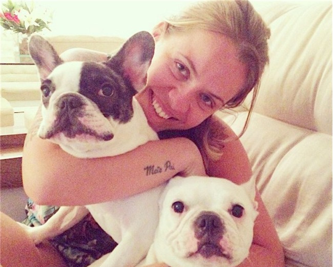 Xem camera an ninh thấy một cảnh tượng kinh hãi, cô gái quyết định hủy hôn ngay lập tức - Ảnh 1.