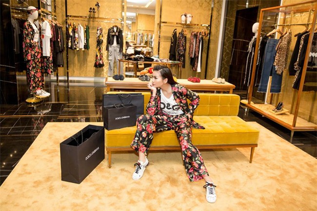 Cùng diện đồ Gucci nhưng Phạm Hương và Hà Hồ lại chọn hai phong cách khác hẳn nhau - Ảnh 4.