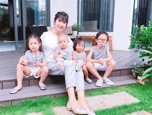 Minh Hà và các con