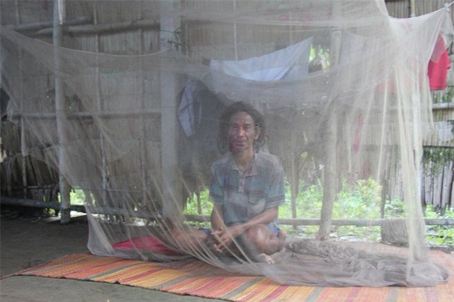 Người mẹ già xin từng bữa ăn nuôi 4 người con tâm thần ngã quỵ khi người con gái út té sông mà chết - Ảnh 6.