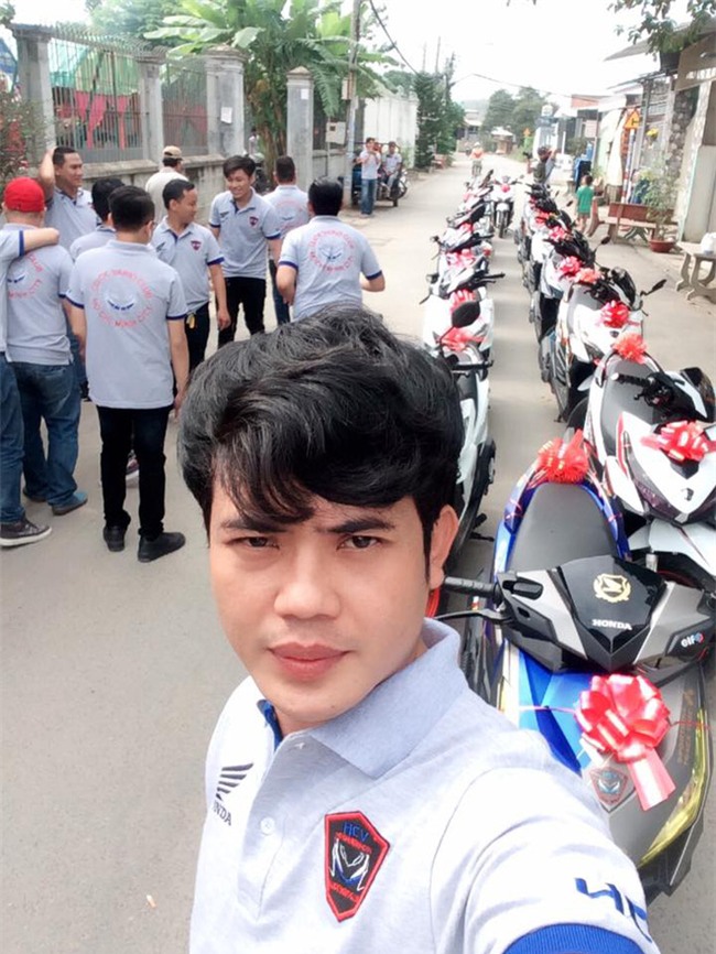 Anh thợ tóc bị nữ phó phòng từ chối hẹn hò: 