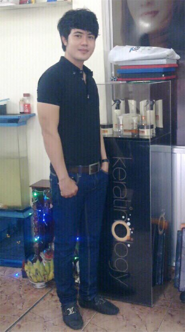 Anh thợ tóc bị nữ phó phòng từ chối hẹn hò: 