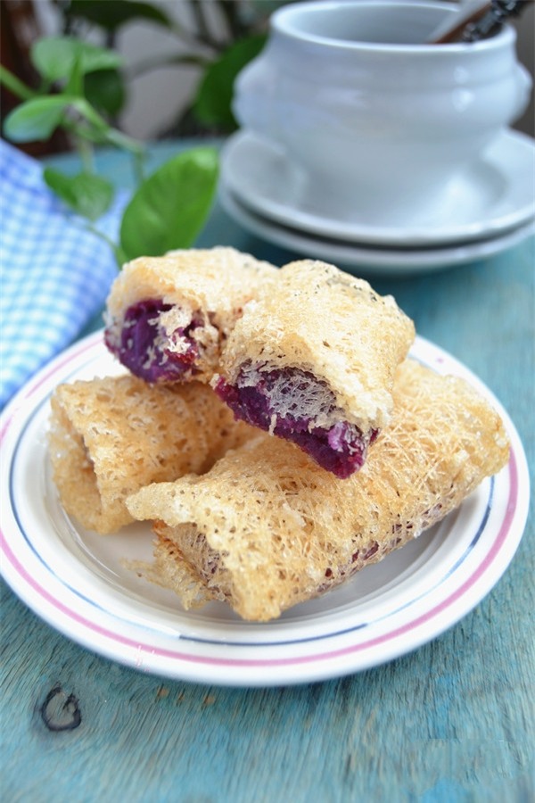 Bánh khoai lang chiên kiểu này vừa giòn vừa ngọt hấp dẫn vô cùng - Ảnh 6.