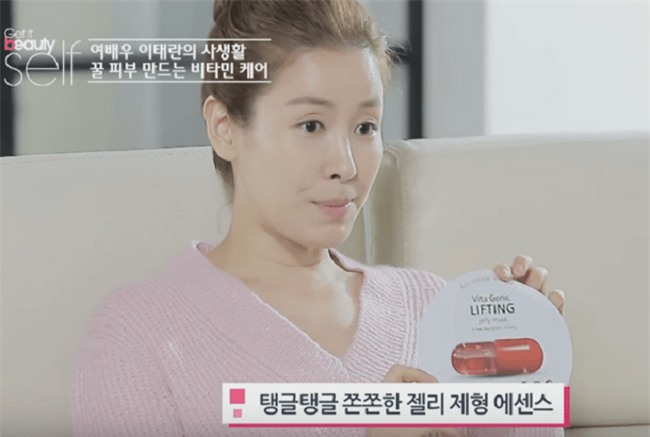 khi phai trang diem ca ngay, cac my nhan noi tieng hoi phuc da nhu the nao? - 8