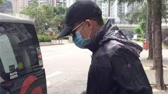 uong trom sua cua nu dong nghiep moi sinh con, nguoi dan ong phai tra gia dat - 1