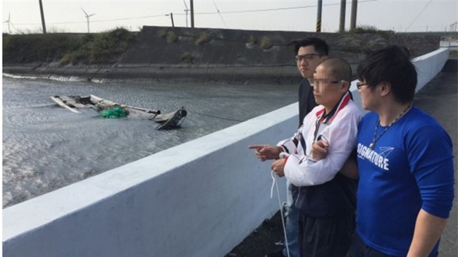 Cặp vợ chồng ngược đãi 3 con đến chết rồi chôn xác phi tang gây rúng động Đài Loan - Ảnh 1.