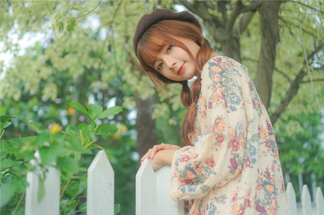 'Hot girl anh the' bong dung noi tieng sau mot dem gio ra sao? hinh anh 3