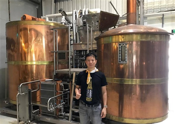 Bia thủ công, bia châu âu, nhà máy bia, văn hóa bia, bia phố cổ, bia truyền thống, bia công nghiệp