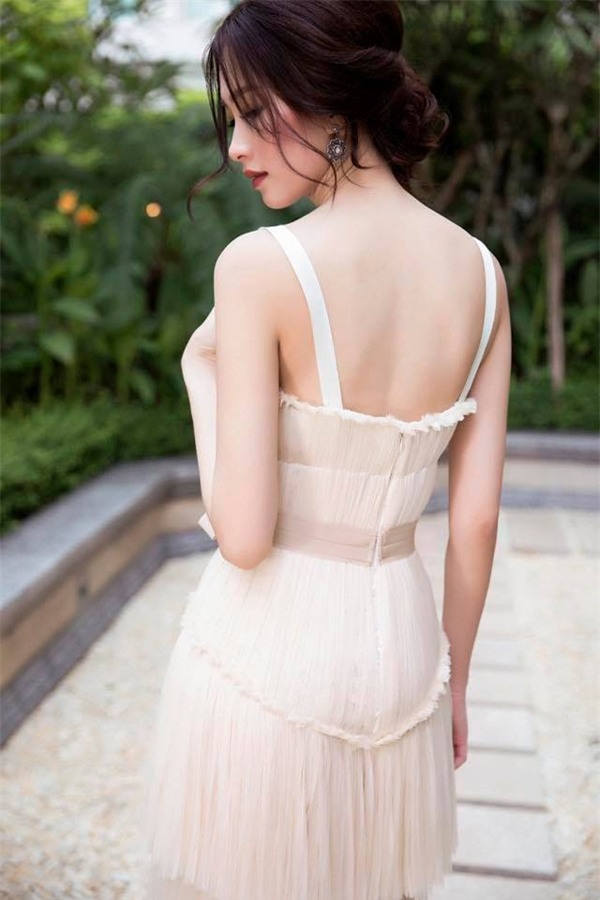 Hoa hậu Đặng Thu Thảo