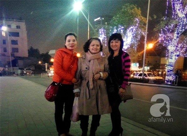 Vụ trao nhầm con tại nhà hộ sinh 43 năm trước: Gia đình chị Trang đã tìm thấy người con năm xưa - Ảnh 1.