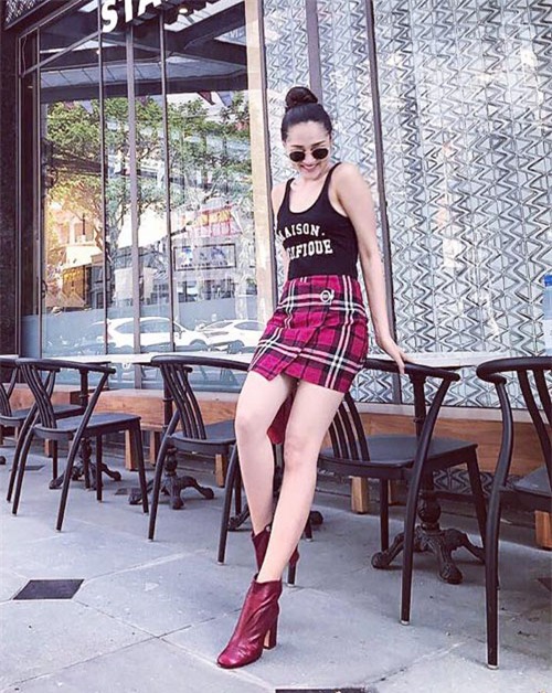 ba me 2 con tang thanh ha gian di, doi lap pham huong chat lu hot nhat tuan qua - 12