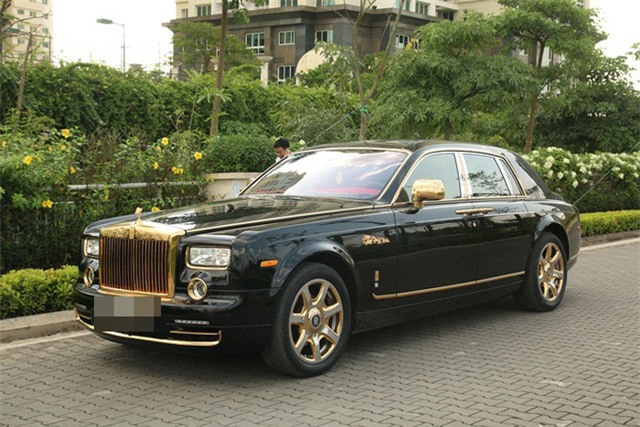 thú chơi xa xỉ, nhà giàu, giới siêu giàu, xe dát vàng, cây cảnh tiền tỷ