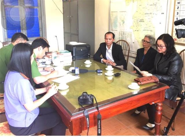 nguoi dan ba cung hai con 28 nam mang toi hai chong, giet cha gio moi duoc giai oan - 1