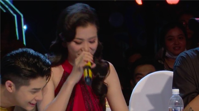 Cười nói vui vẻ trên ghế nóng, Đông Nhi và Noo Phước Thịnh đã nối lại tình bạn thân thiết ngày nào? - Ảnh 4.