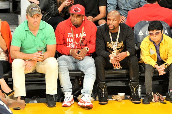 Mayweather khoe trang suc 'doc' trong lan tro lai hinh anh 7