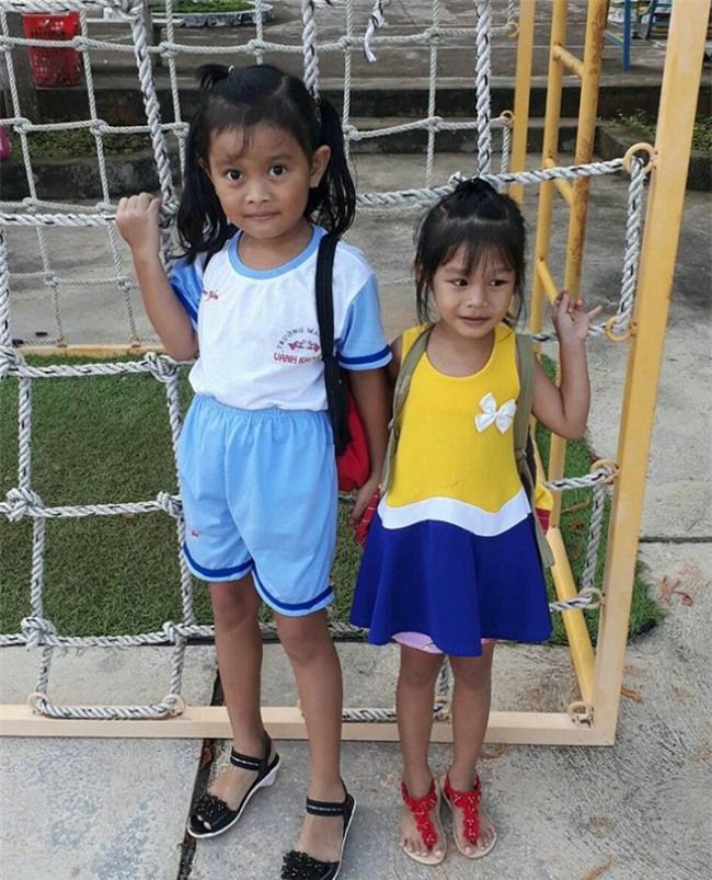 Trao nhầm con: Nỗi đau ngay cả khi tìm lại được ba mẹ ruột