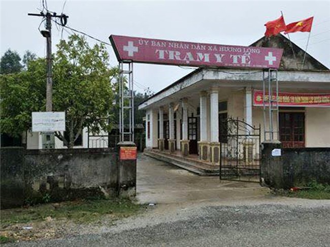 Cầm dao chém đứt gân tay nữ phó trạm y tế vì bị từ chối truyền nước - Ảnh 1.