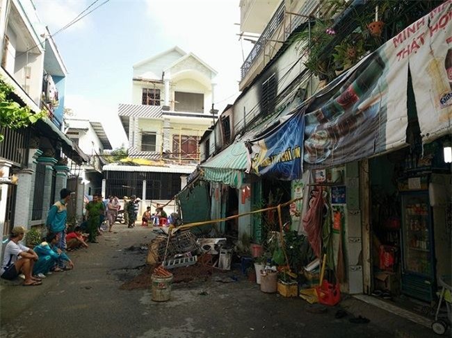Hai bà cháu chết thương tâm trong vụ cháy: Bà ấy lao vào cứu cháu, ai ngờ cả hai đều không thoát khỏi - Ảnh 1.
