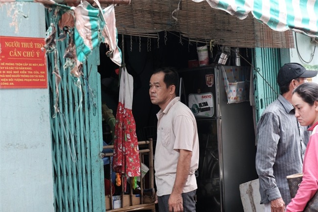 Vụ cháy lớn ở quận 9, TP.HCM: Lao vào ngọn lửa cứu hai con, người mẹ trẻ bị bỏng nặng nhưng chỉ cứu được con - Ảnh 5.