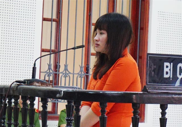 Thiếu phụ xinh đẹp phát bệnh tâm thần sau khi giết người