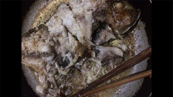 hot hoang vi cung mot chao, chong ran ca hoa phuong hoang, vo ran nat nhu "danh bom" - 2