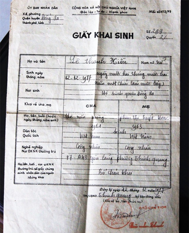 co gai bi trao nham o nha ho sinh ha noi 30 nam truoc mong ngay gap ba me ruot - 3