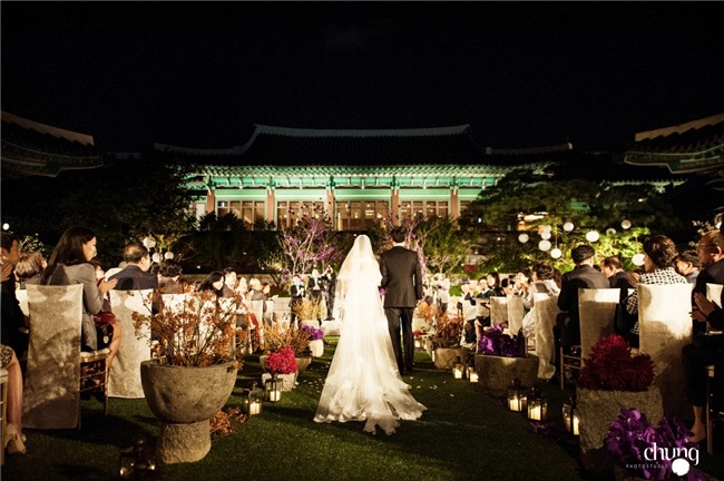 Hé lộ giá tiền tỷ mà Song Joong Ki - Song Hye Kyo bỏ ra để thuê địa điểm tổ chức đám cưới sang chảnh bậc nhất - Ảnh 5.