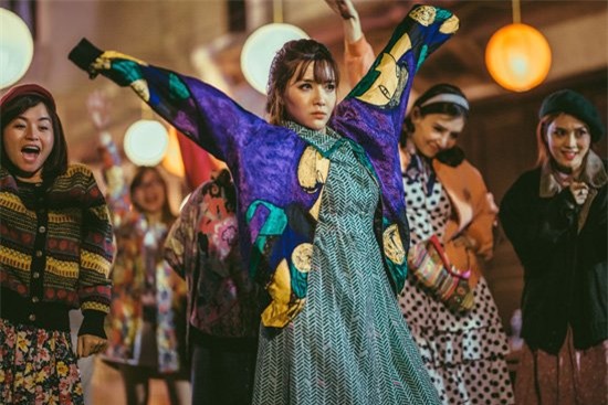 hoa ra ho ngoc ha, bich phuong va chi pu cung rat say me do hang thung - 7