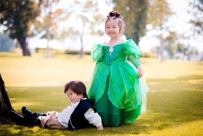 fan tram tro vi 2 'thien than lai' nha elly tran dep nhu cong chua, hoang tu trong tranh - 1