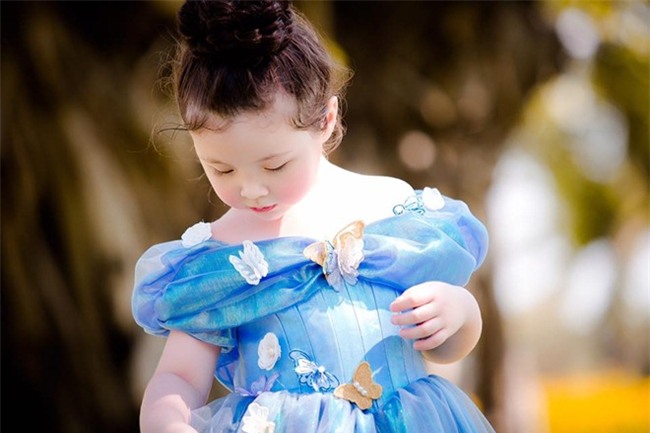 fan tram tro vi 2 'thien than lai' nha elly tran dep nhu cong chua, hoang tu trong tranh - 20