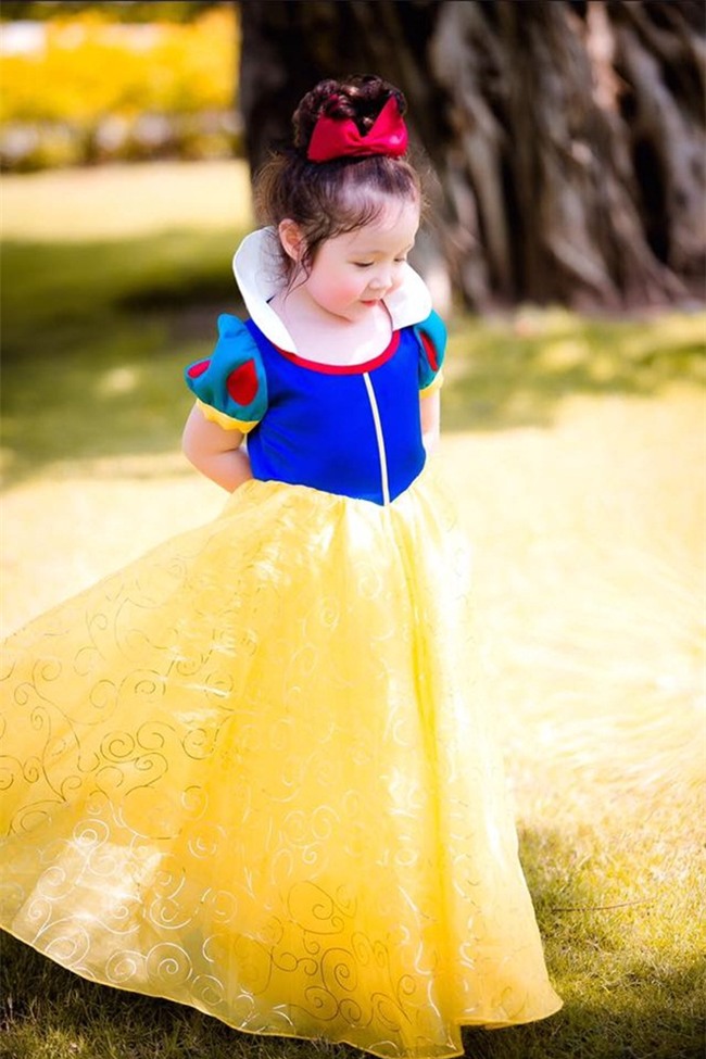 fan tram tro vi 2 'thien than lai' nha elly tran dep nhu cong chua, hoang tu trong tranh - 9