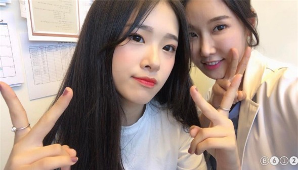 Bà mẹ U50 trẻ đẹp đi cùng con gái khiến người ngoài lầm tưởng hai chị em-4