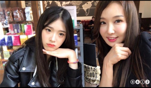 Bà mẹ U50 trẻ đẹp đi cùng con gái khiến người ngoài lầm tưởng hai chị em-5