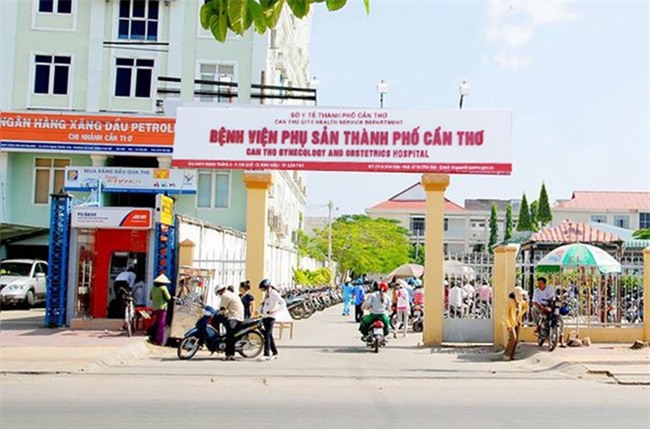 Cần Thơ: Đau bụng bất ngờ, sản phụ sinh con lần ba đẻ rơi ngay trên taxi - Ảnh 3.