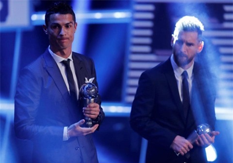 Hé lộ cuộc đối thoại thú vị giữa Messi và Ronaldo trước đêm trao giải The Best - Ảnh 2.