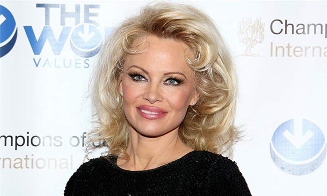 tung la my nhan nhung nhieu sao hollywood lai tu huy nhan sac vi tham my - 11