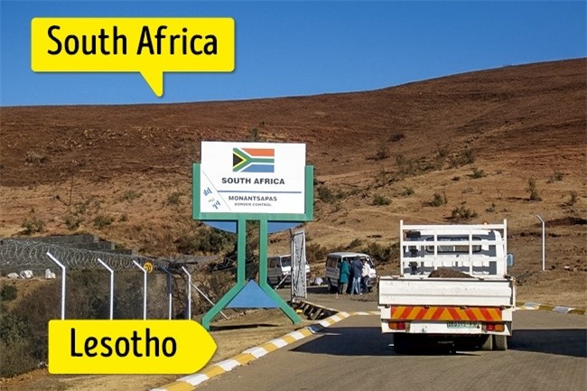 Top những đường biên giới kỳ lạ nhất thế giới-2