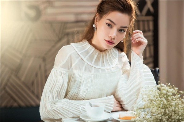 nhung my nhan ten "ha" chua chiu ngung hot cua showbiz viet - 2