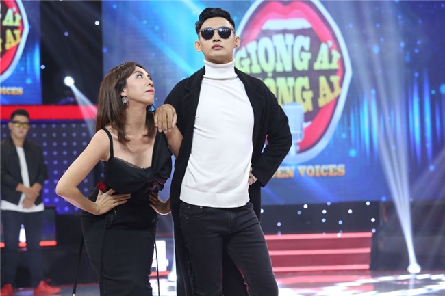 Đây là điệu bộ uốn éo của Trường Giang khi hát Em gái mưa - Ảnh 8.