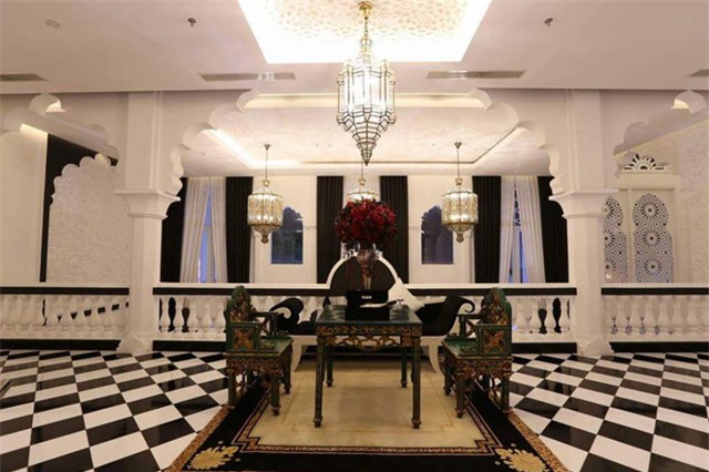 lau dai 15 trieu do cua ong chu khaisilk hoanh trang den muc nao? - 12