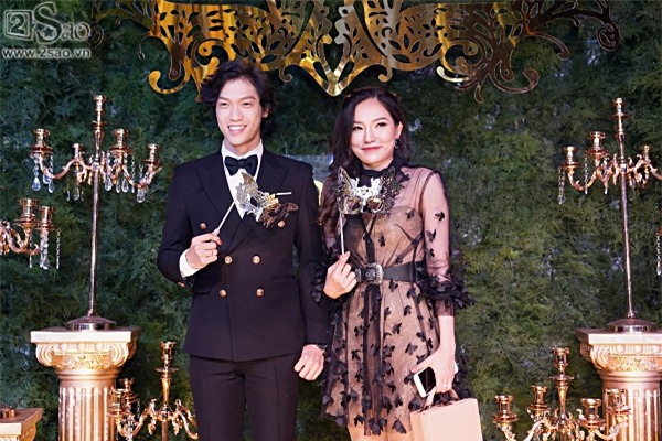 Hà Hồ lái xe đưa Kim Lý đi sự kiện trên xế hộp 7 tỷ mới tậu-6