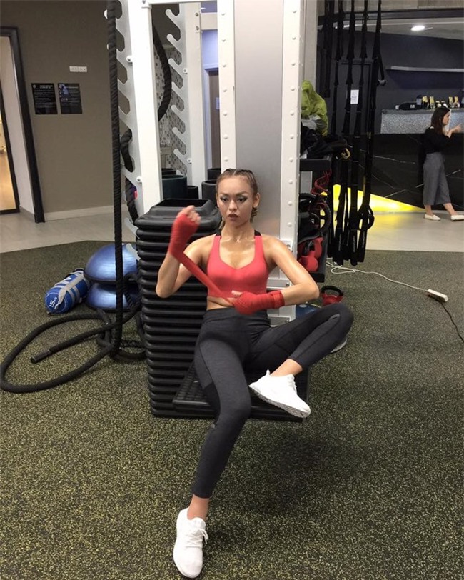 cung nghia qua bi kip cua nhung chan dai cham chi tap gym nhat nhi showbiz viet nao! - 11