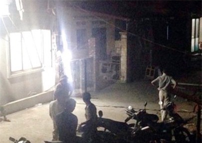 he lo nguyen nhan vu con re chem me vo va vo roi tu sat lam 2 nguoi chet - 1